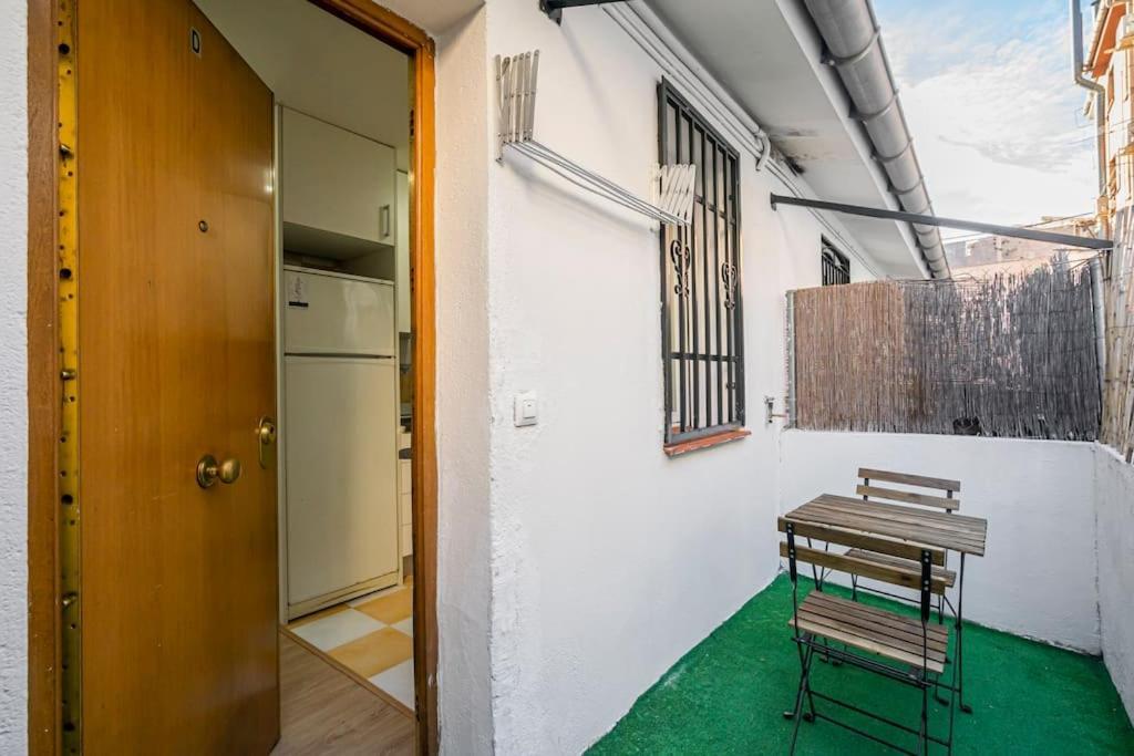 Bonito Estudio Con Terraza Madrid Exterior foto